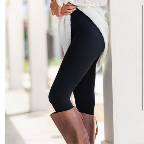 Black Fleece Lined Leggings OS Solid - Picture 2 of 3